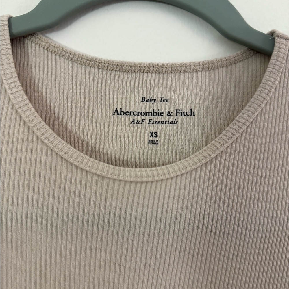 Abercrombie & Fitch Cream Ribbed Tee